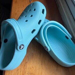CROCS *worn once*